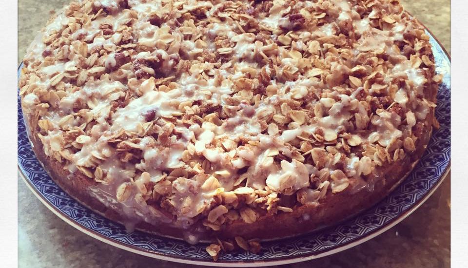 Apple Oatmeal Coffee Cake